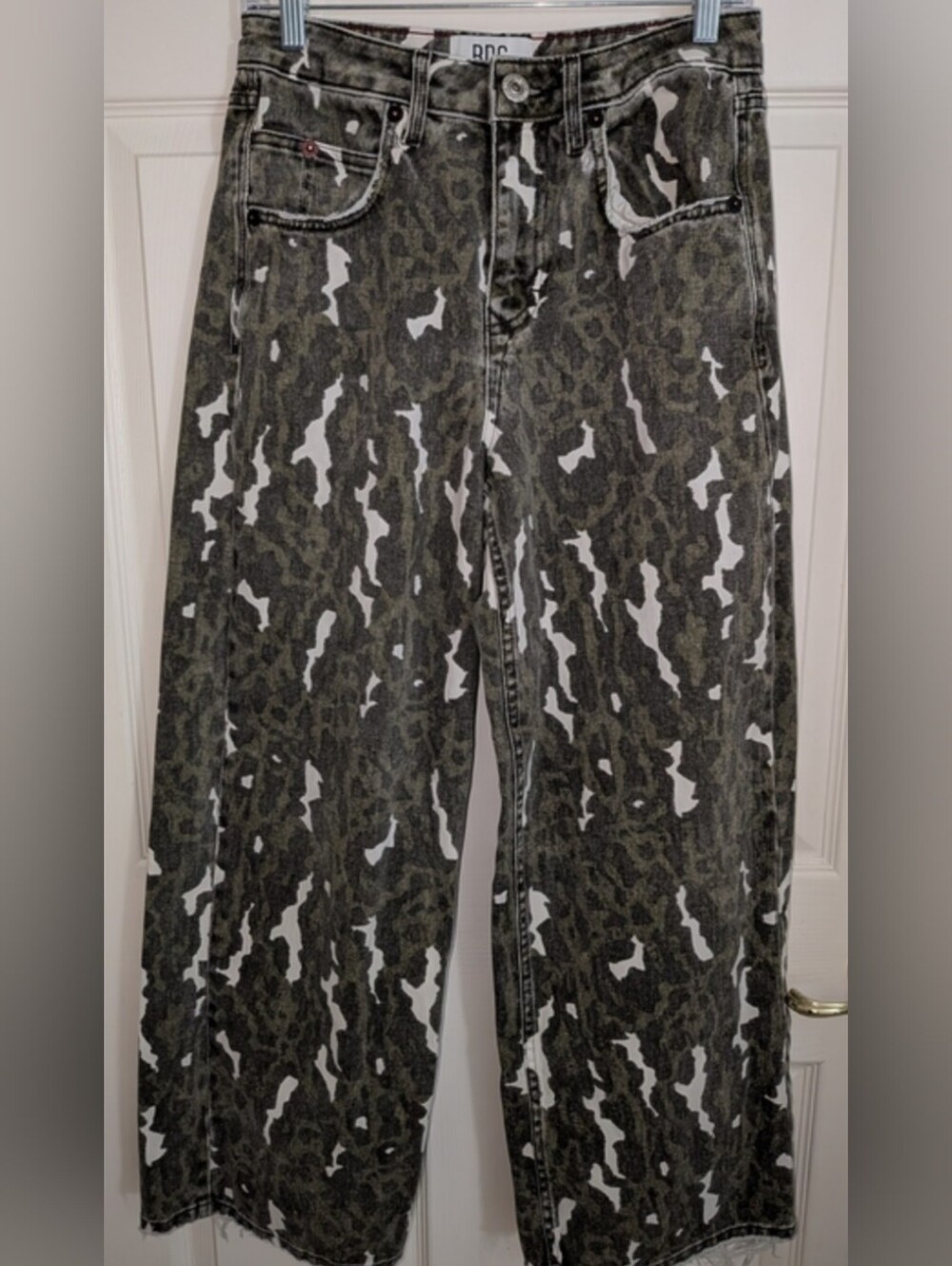 Urban Outfitters Wide Leg Jeans in Olive Green and White Camo Leopard